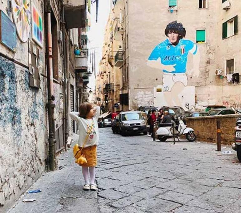 I Tre Re Via Toledo Napoli Eksteriør billede
